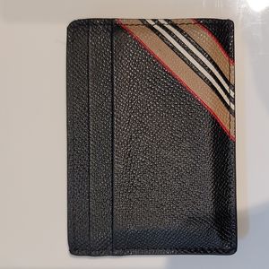 Burberry wallet- Icon Stripe Print Grainy Leather Card Case